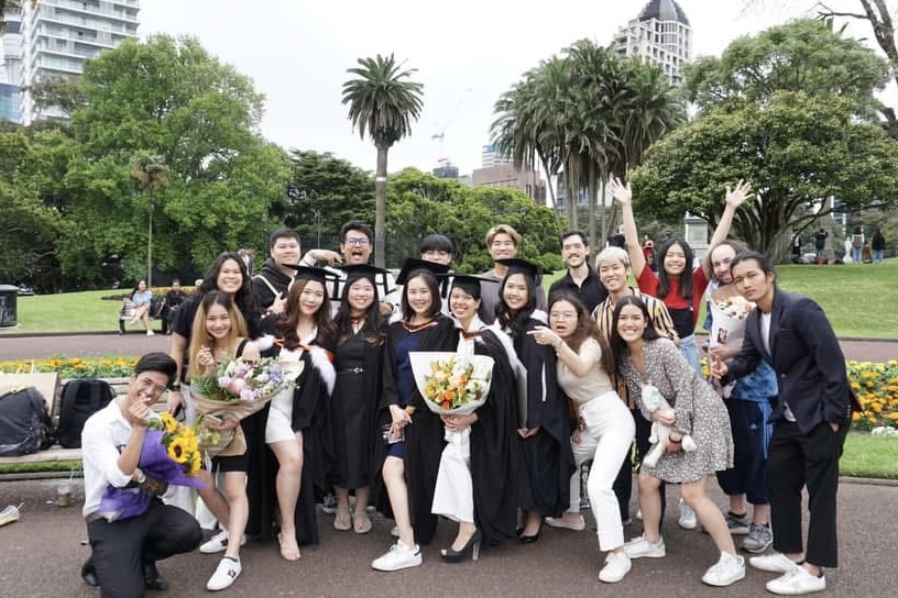 ภีมและแก้มในวันรับปริญญา