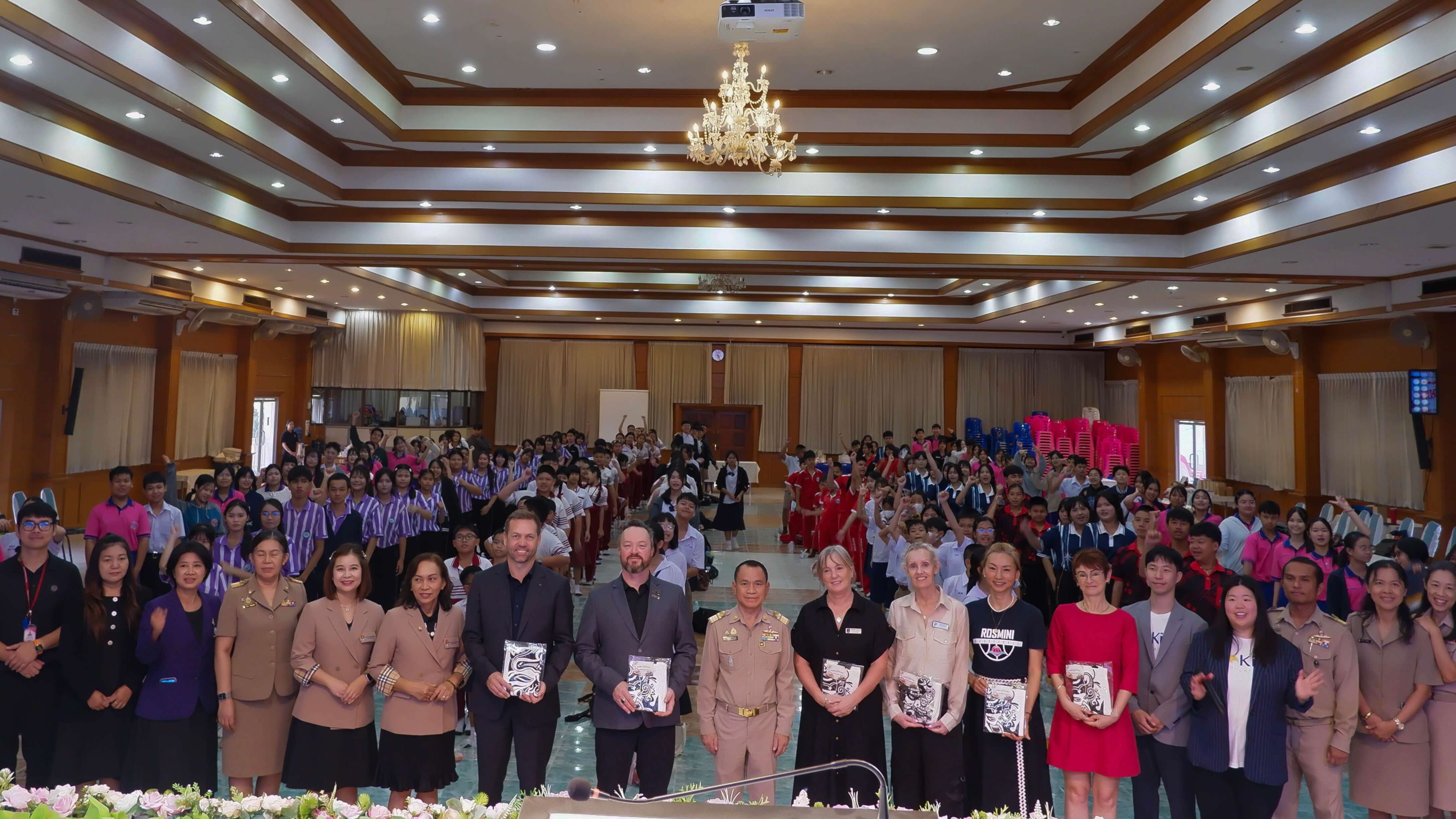 โรงเรียนไทย